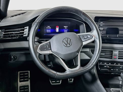 Used 2025 Volkswagen Jetta Sport FWD image 18