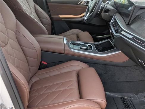 Used 2024 BMW X5 xDrive40i w/ Premium Package AWD/4WD image 22