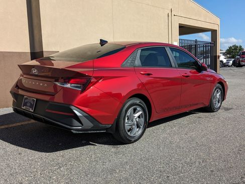 New 2026 Hyundai Elantra SE image 5