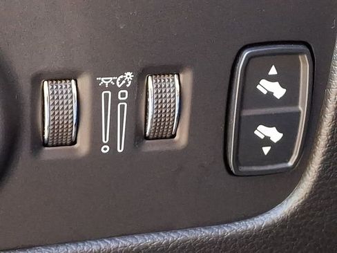 Used 2024 Jeep Wagoneer Series II image 25