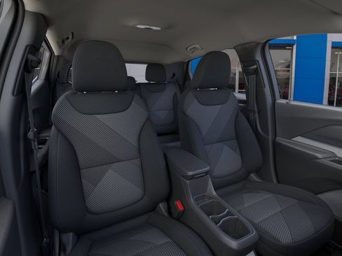 New 2027 Chevrolet Bolt LT w/ Comfort Package FWD image 17