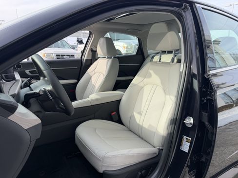 Certified 2025 Hyundai Sonata Limited image 25