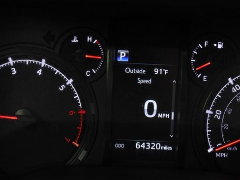 Used 2021 Toyota 4Runner SR5 AWD/4WD image 84