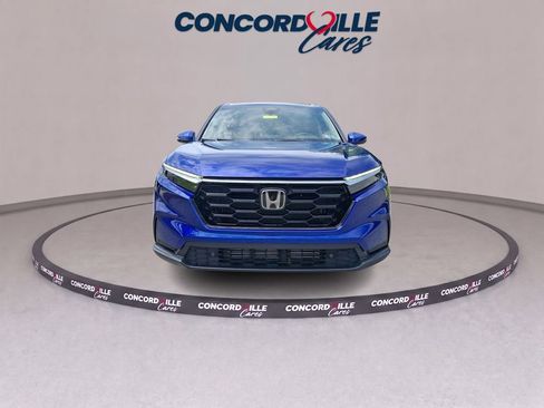 Used 2023 Honda CR-V EX-L image 2