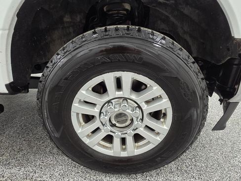 Used 2022 Ford F250 XL w/ Power Equipment Group AWD/4WD image 30