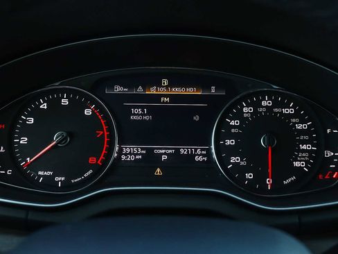 Used 2023 Audi Q5 2.0T Premium w/ Convenience Package image 34