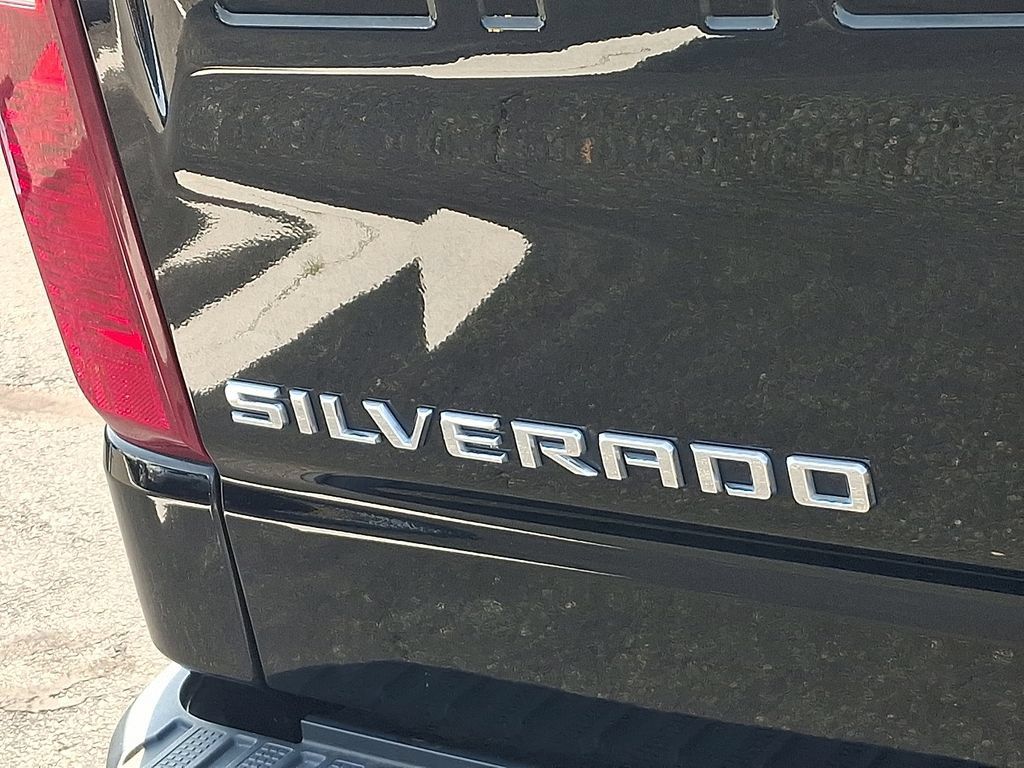 Certified 2022 Chevrolet Silverado 1500 LT AWD/4WD image 30