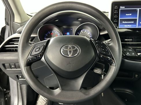 Used 2021 Toyota C-HR LE image 18