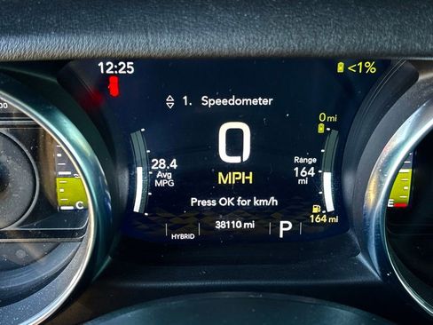 Used 2023 Jeep Wrangler Unlimited Sahara w/ Cold Weather Group AWD/4WD image 18