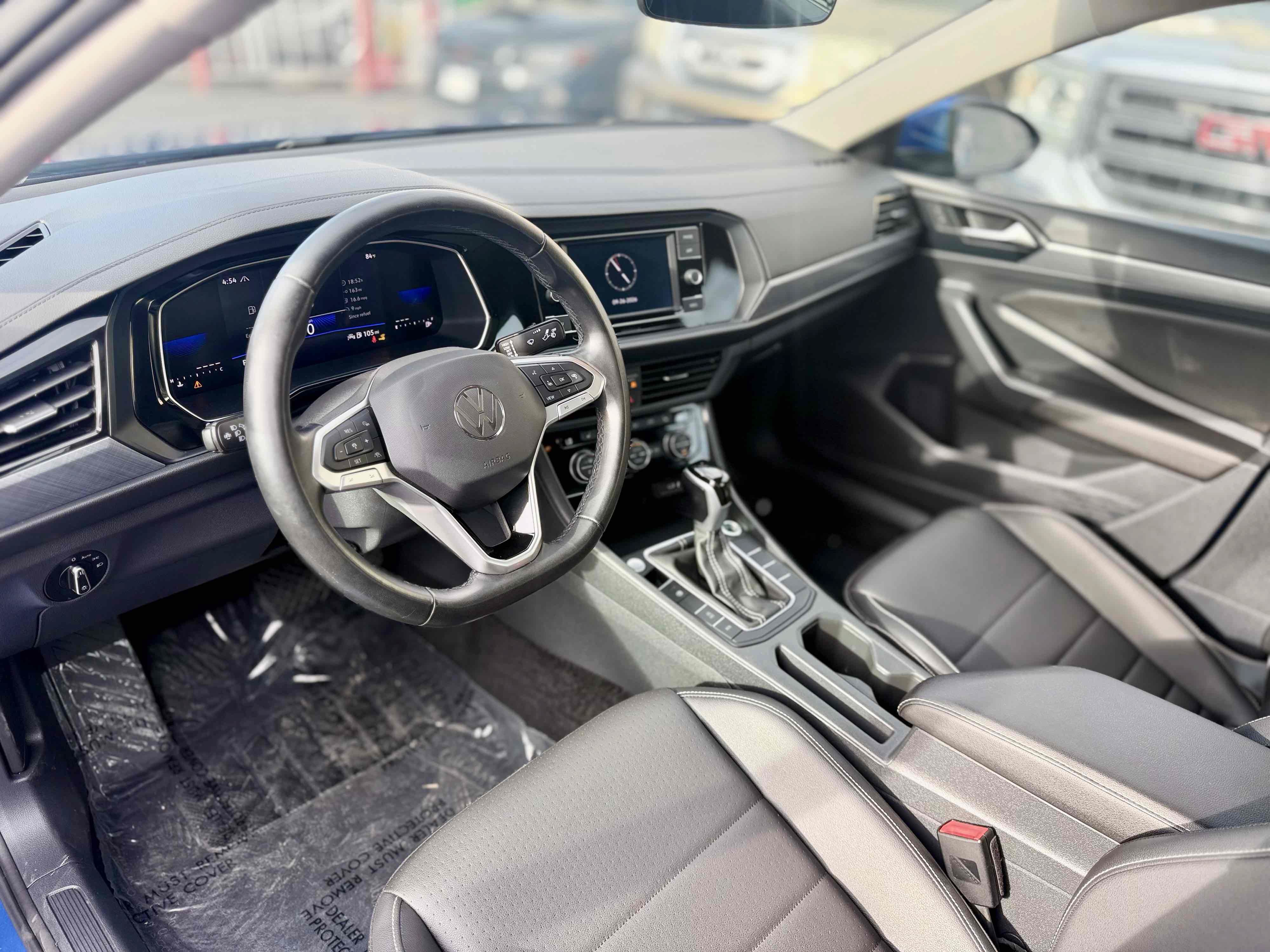 Used 2024 Volkswagen Jetta SE FWD image 19