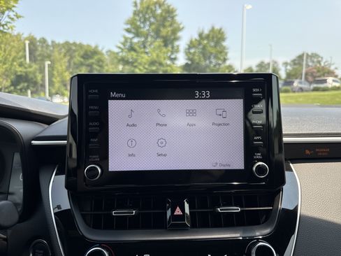 Used 2022 Toyota Corolla SE FWD image 25