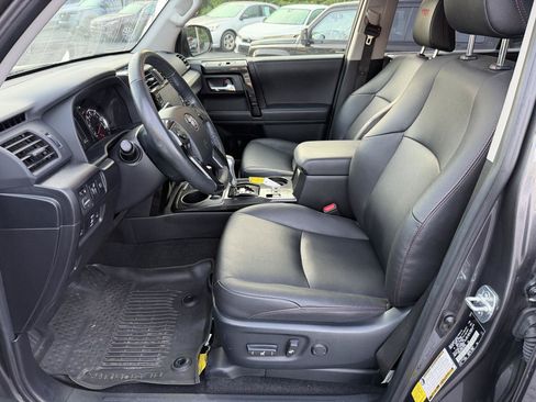 Used 2023 Toyota 4Runner TRD Off-Road Premium w/ Off Road Premium Plus Package AWD/4WD image 11