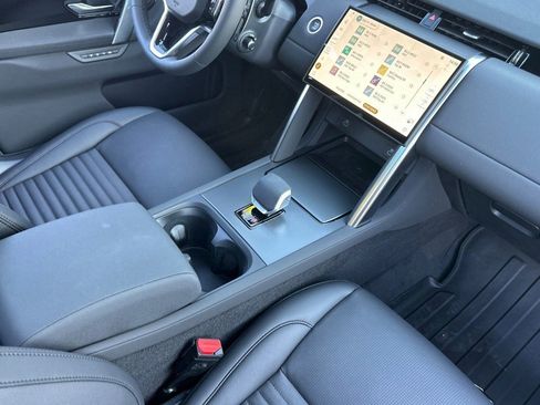 New 2025 Land Rover Discovery Sport S AWD/4WD image 27
