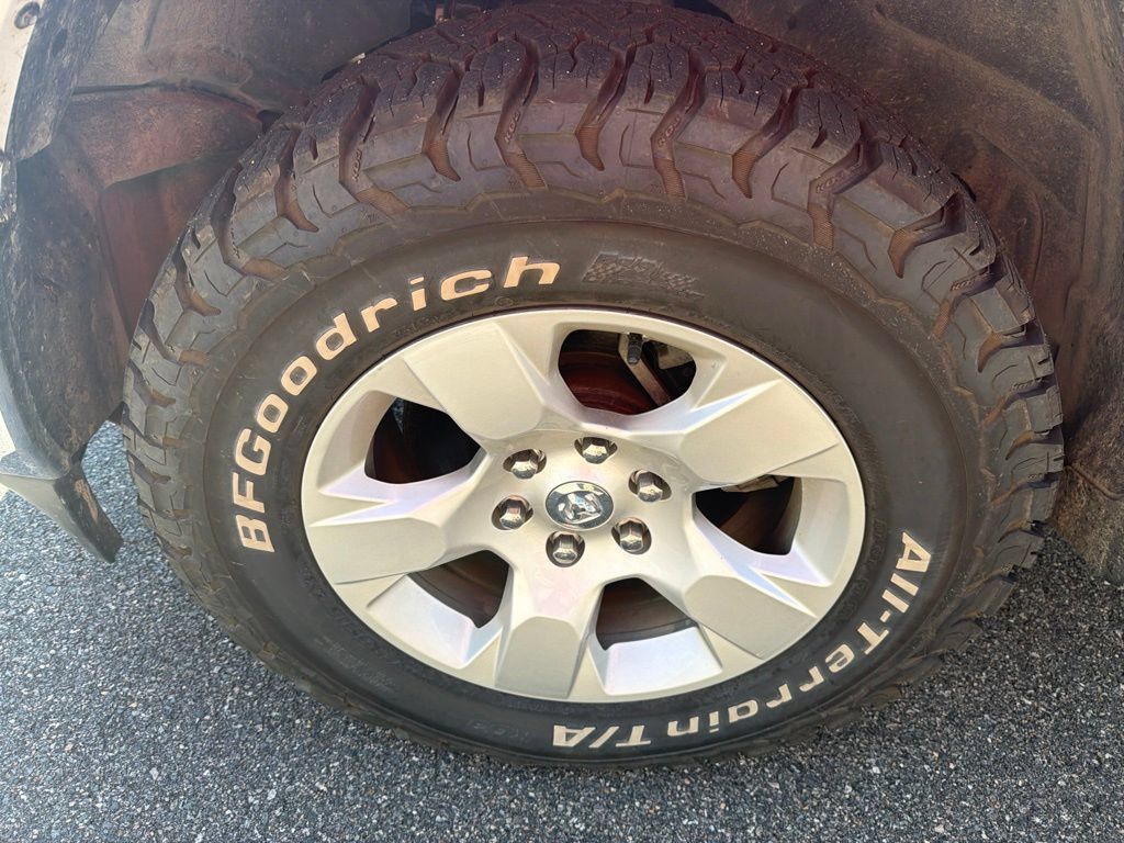Used 2022 RAM 1500 Big Horn AWD/4WD image 12