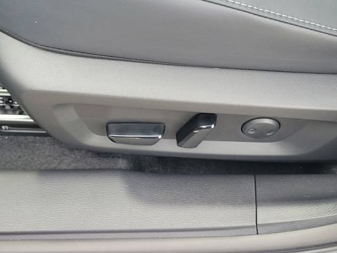 New 2026 Mitsubishi Outlander SE FWD image 19