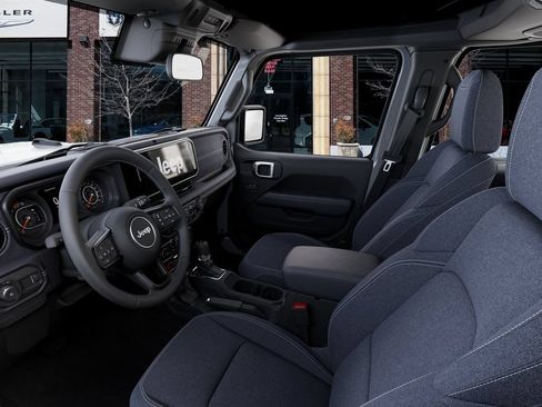 New 2026 Jeep Wrangler Unlimited Rubicon w/ Rockslide Package AWD/4WD image 22