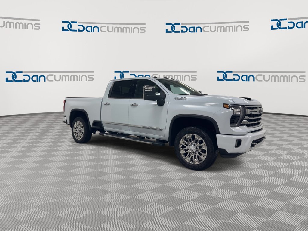 New 2026 Chevrolet Silverado 2500 High Country w/ High Country Premium Package AWD/4WD image 2