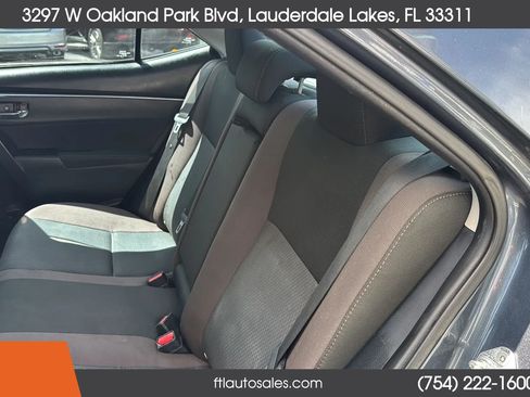 Used 2018 Toyota Corolla LE FWD image 22