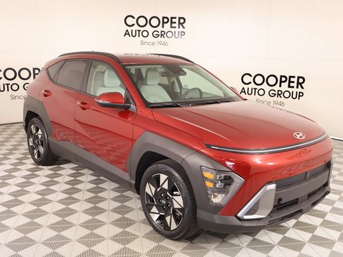 Used 2024 Hyundai Kona SEL w/ Convenience Package FWD image 1