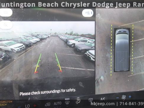 Used 2023 Ford Transit 350 XLT image 26