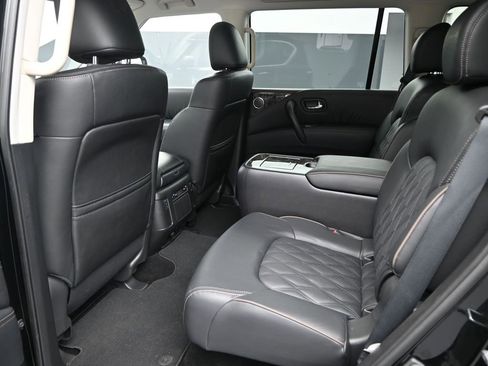 Used 2024 Nissan Armada Platinum w/ Captain's Chairs Package image 12