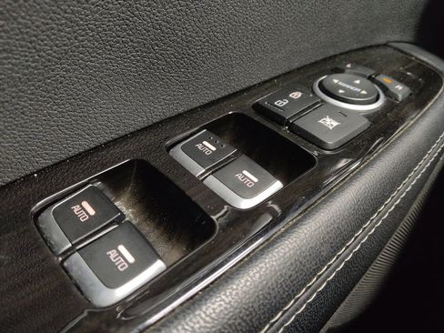 Used 2020 Kia Sorento EX AWD/4WD image 27