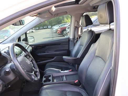 Used 2022 Honda Odyssey Elite image 11