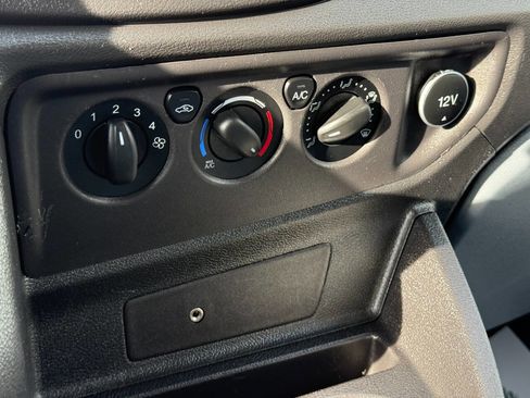 Used 2018 Ford Transit 350 148 Medium Roof image 20