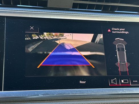 Used 2021 Audi Q3 2.0T Premium Plus w/ Premium Plus Package image 16