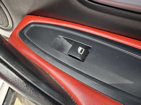 Used 2015 BMW M4 Coupe RWD image 40