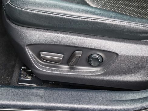 Used 2022 Toyota Camry XSE w/ Carpet Mat Package (TMS) FWD image 25