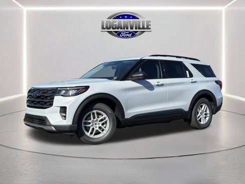 New 2026 Ford Explorer Active RWD image 1