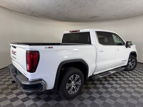 Used 2023 GMC Sierra 1500 SLE AWD/4WD image 6