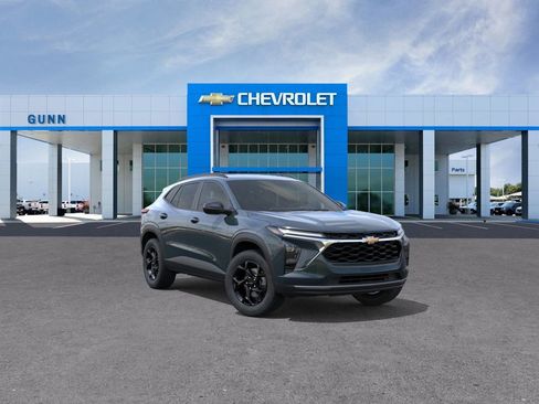 New 2026 Chevrolet Trax LT FWD image 1