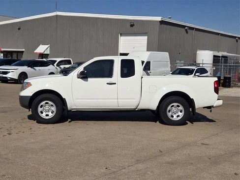 Used 2021 Nissan Frontier S image 3