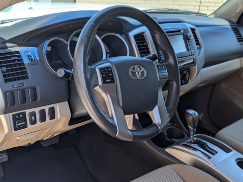 Used 2013 Toyota Tacoma PreRunner w/ SR5 Pkg image 14