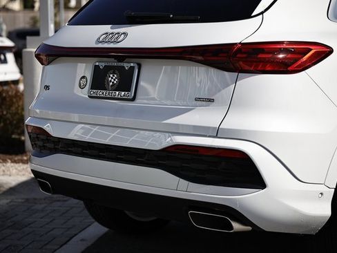 New 2025 Audi Q5 Premium Plus image 9