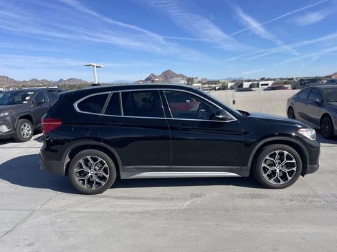 Used 2020 BMW X1 xDrive28i w/ Convenience Package image 3