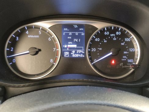 Used 2020 Nissan Versa S FWD image 23