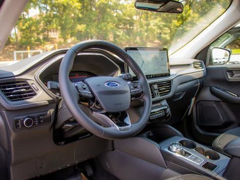 New 2026 Ford Escape Active w/ Tech Pack #1 image 6