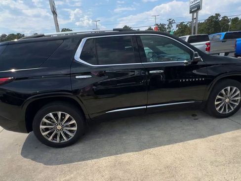 Certified 2023 Chevrolet Traverse Premier w/ LPO, Floor Liner Package image 12