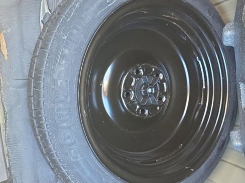 Used 2024 Nissan Altima 2.5 SV image 15