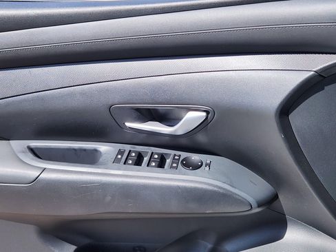 Certified 2025 Hyundai Santa Cruz SE AWD/4WD image 9