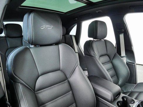 New 2026 Porsche Macan GTS AWD/4WD image 25
