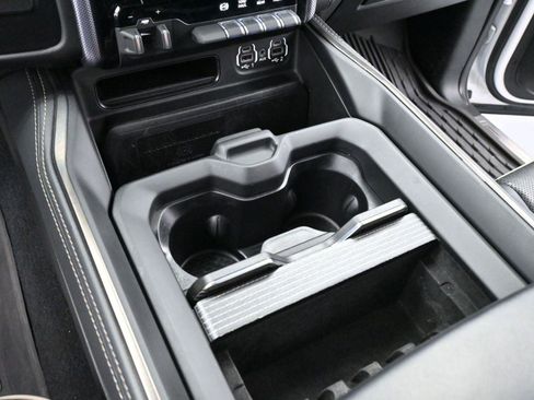 Used 2020 RAM 2500 Limited image 19