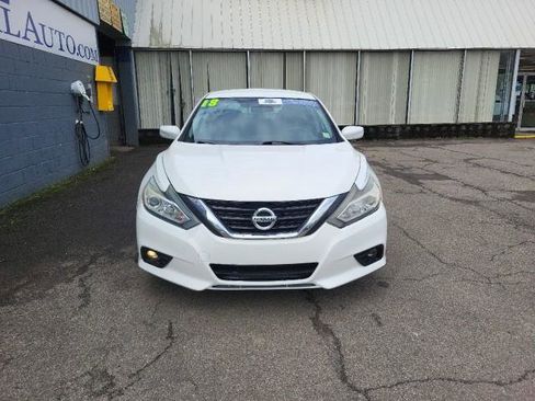 Used 2018 Nissan Altima 2.5 SV image 4
