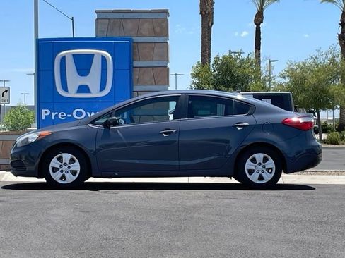Used 2016 Kia Forte LX FWD image 7