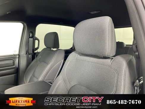 New 2026 RAM 1500 Express AWD/4WD image 9