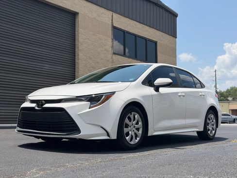 Used 2024 Toyota Corolla LE FWD image 42