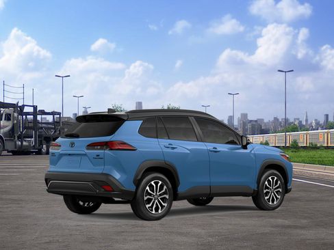 New 2026 Toyota Corolla Cross SE image 12